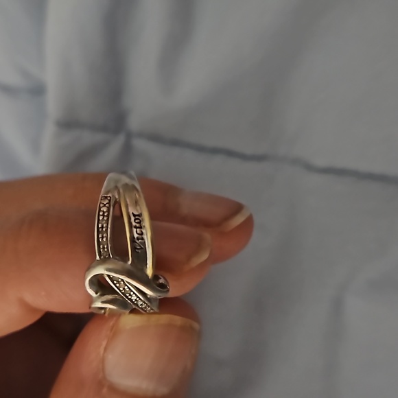 Ribbon Heart Ring - Picture 3 of 5